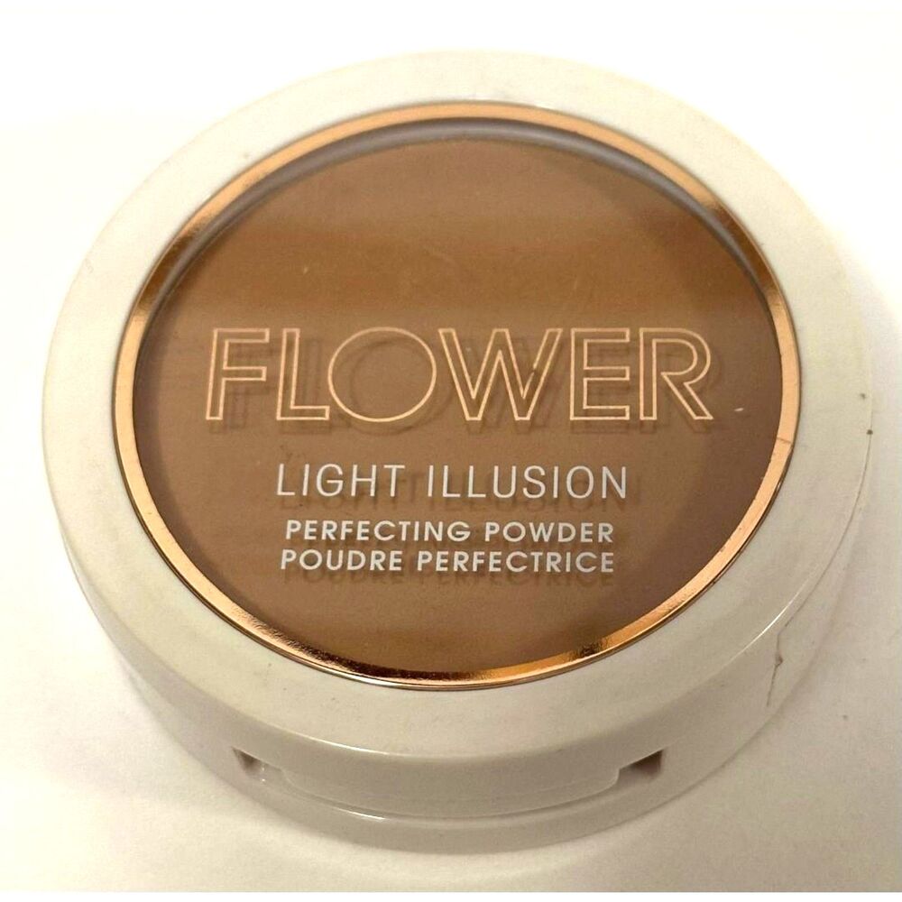 Flower Beauty Light Illusion Perfecting Powder M4-M5 Tawny New Sealed